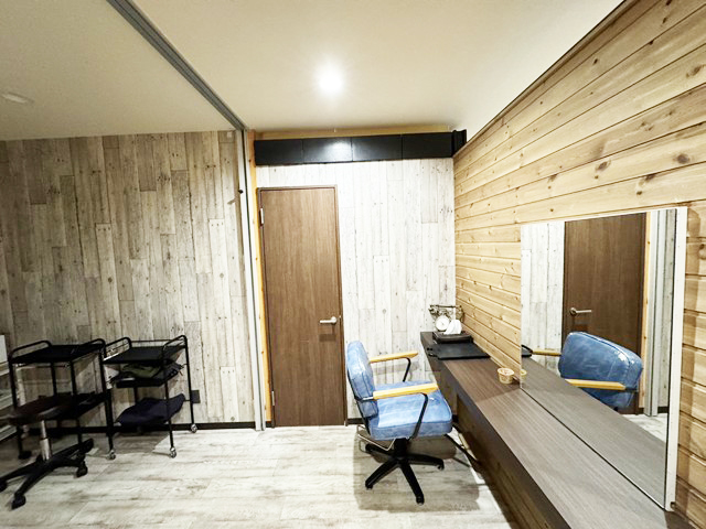 【約120万円で開業可能！】野幌エリア 1階約31坪 美容室居抜き物件！ : 野幌エリア1階路面30坪美容室居抜き！