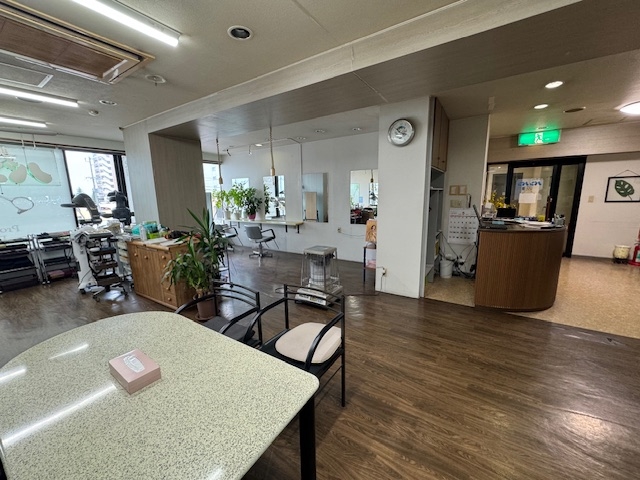 【造作代金55万！】北広島駅周辺の30坪美容室居抜き！ : 人気の北広島エリア美容室居抜き！