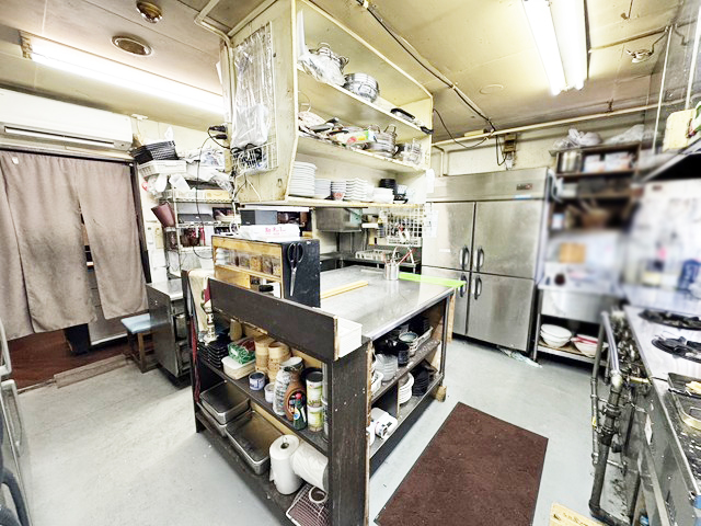 【譲渡金660→330に減額】麻生エリア 地下鉄徒歩1分 炭使用可能 居酒屋居抜き物件！ : 麻生駅徒歩1分の好立地！