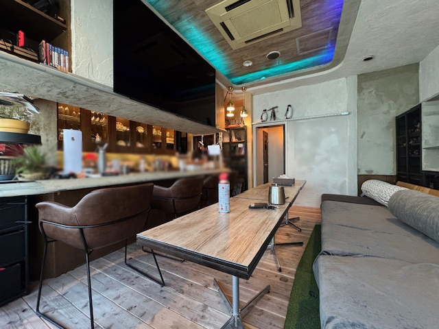 【条件変更】特殊なデジタルサイネージは必見！すすきの14.98坪バー居抜き : すすきののバー居抜きです