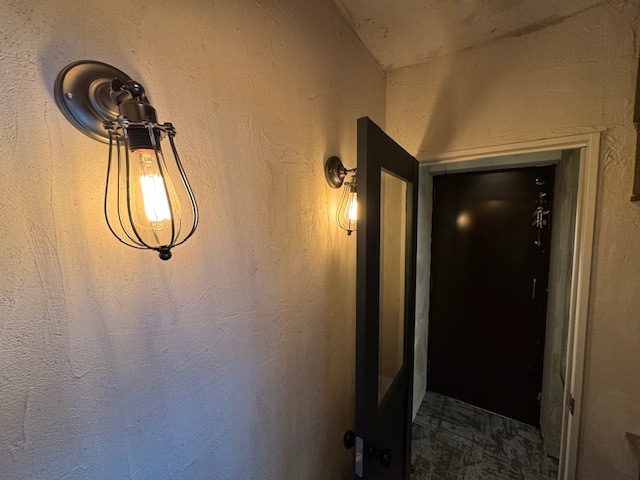 【条件変更】特殊なデジタルサイネージは必見！すすきの14.98坪バー居抜き : すすきののバー居抜きです