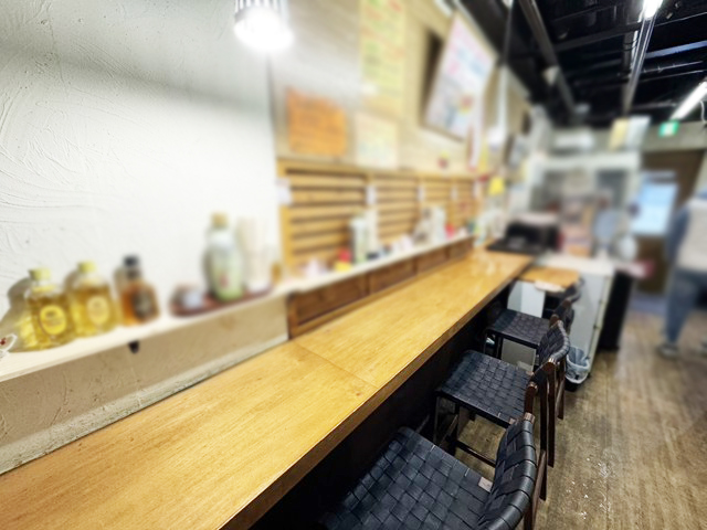 北大エリア1階路面店 人気の約8坪 飲食店居抜き物件！ : 樽川通り沿いの1階路面店！