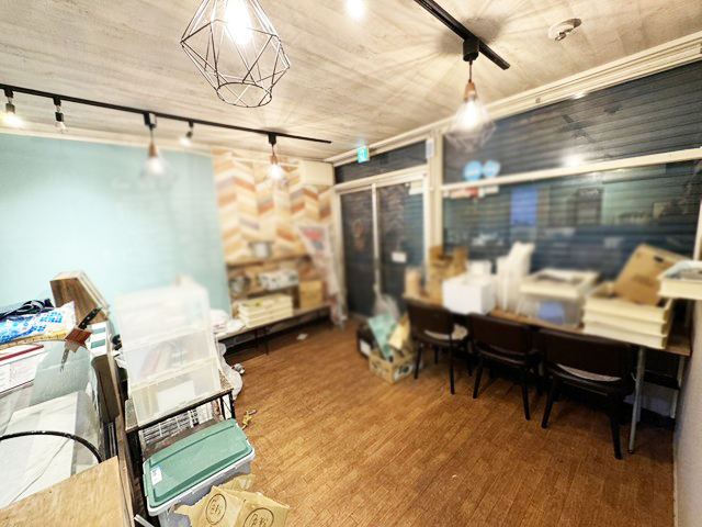 琴似栄町通沿い1階路面店 2カ所出入口あり 洋菓子店居抜き物件！ : 琴似栄町通沿い1階路面店！