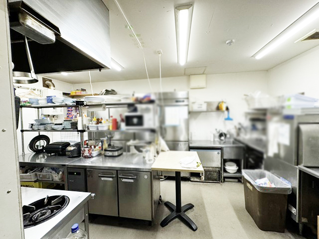 麻生エリア 1階路面26坪 地下鉄徒歩4分 営業中居酒屋居抜き物件！ : 主要内装造作設備一式譲渡！