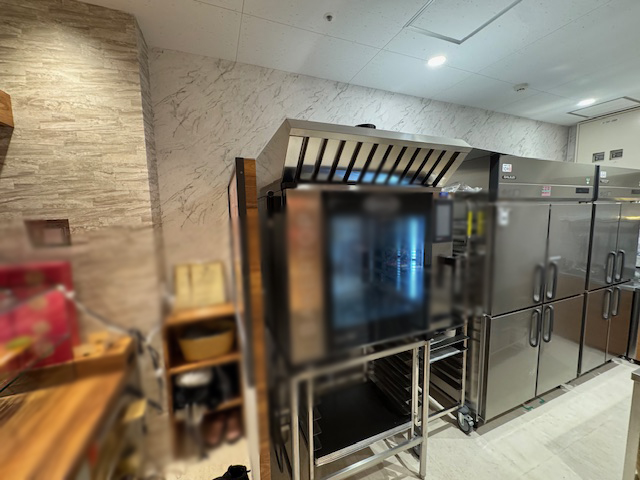  【新札幌】駅直結・商業施設内7.79坪テイクアウト店居抜き区画 : 新札幌駅直結の店舗