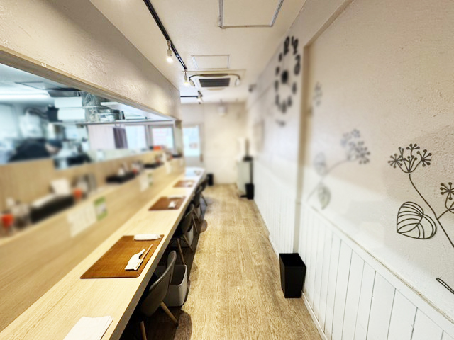 環状通沿い 1階路面15坪 駐車場10台以上あり ラーメン居抜き！ : 環状通沿いの路面店！