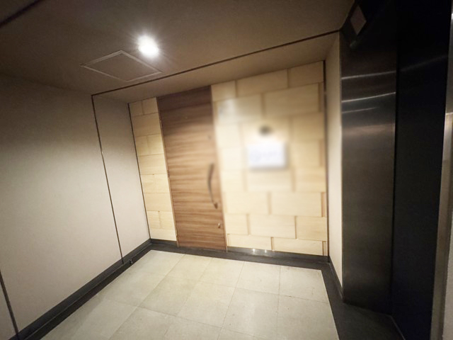 すすきのエリア中心部 5階17坪 営業中スナック居抜き物件！ : すすきのエリア スナック居抜き！