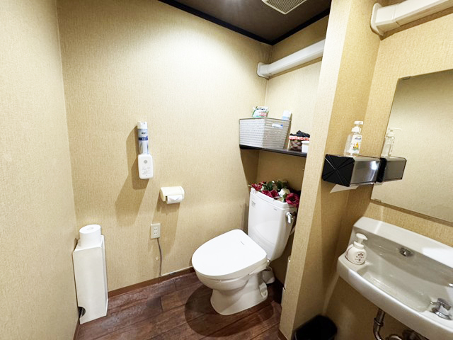 西岡エリア 近隣飲食チェーン店など多数 駐車場2～3台 ラーメン居抜き物件！ : 水源地通沿いラーメン店居抜き物件！