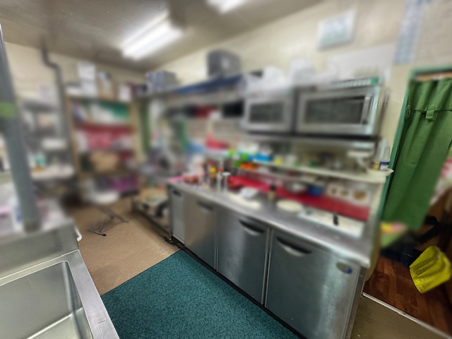 【豊平エリア】駅至近・1階路面の23坪弁当店居抜き物件 : 弁当店の居抜き