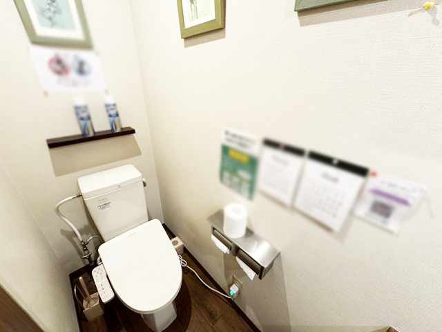 菊水駅徒歩1分 専用階段付き2階26坪 洋食店居抜き物件！ : 内装状態良好！