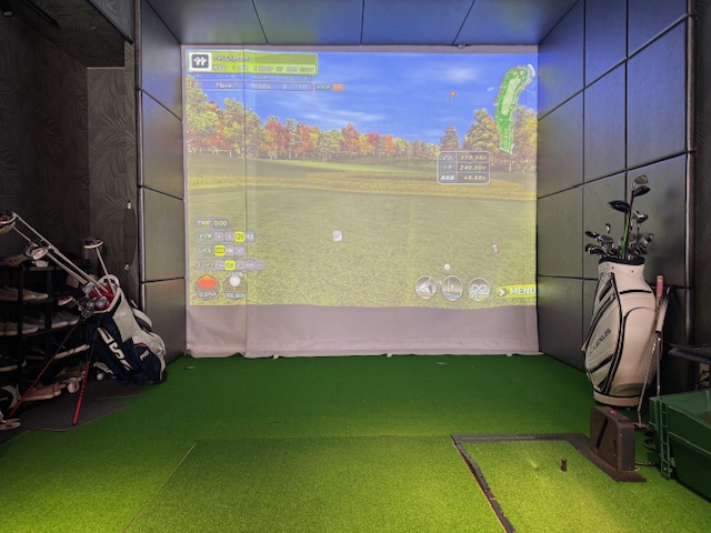 シミュレーションゴルフバーを始めませんか？駅1分・28坪居抜き : 1階路面のバーです