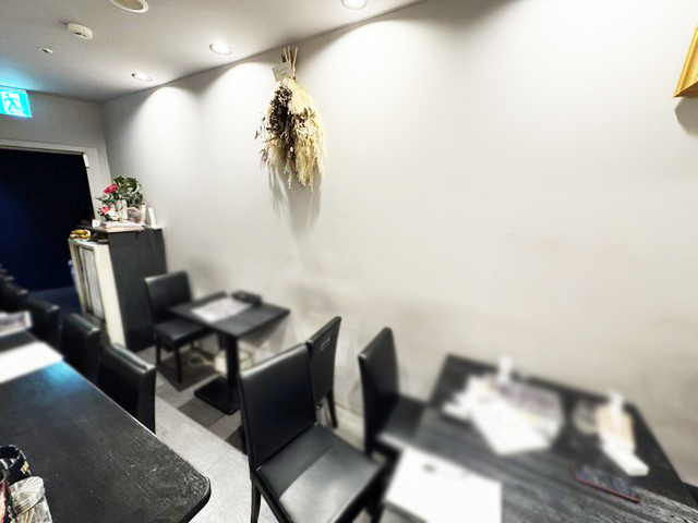  すすきの中心部 人気飲食店ビル2階10坪 中華居酒屋居抜き物件！ : 業種相談物件！
