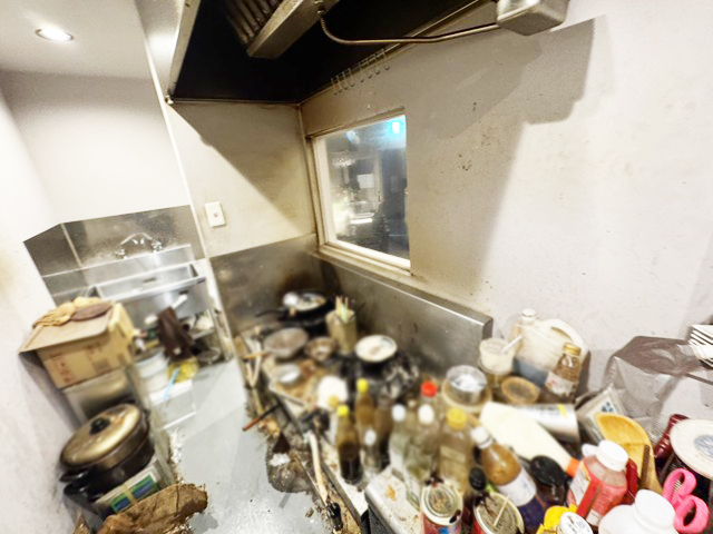  すすきの中心部 人気飲食店ビル2階10坪 中華居酒屋居抜き物件！ : 業種相談物件！