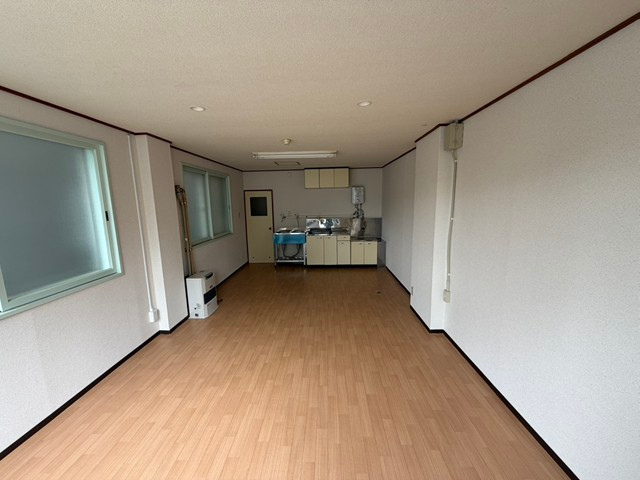  東札幌エリア 1階路面店7.98坪 飲食店、美容室等可能物件！ : 南郷通1本裏の角地！