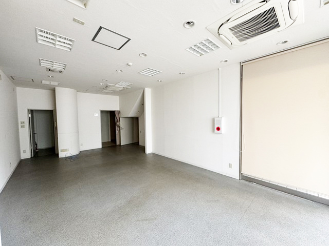 西１１丁目エリア １階路面１６坪 飲食店、美容室等可能物件！ : 西１１丁目駅徒歩９分！