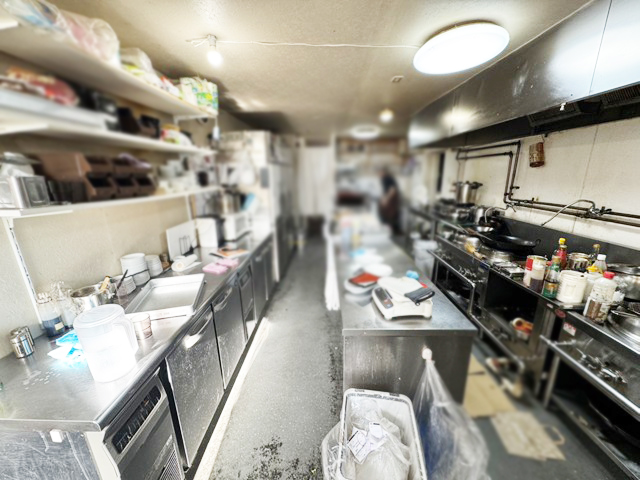  南区エリア 石山通沿いの1棟貸 駐車場3台～4台あり 中華料理店居抜き物件！ : 南区エリアの1棟貸物件！