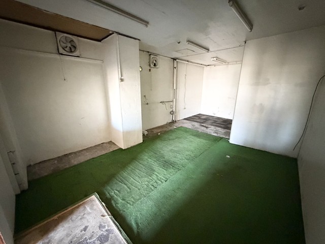 手稲区【旧国道5号線沿い】1階18坪飲食店可能物件！ : ・旧国道5号線沿い1階路面店！