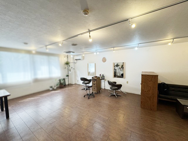 清田エリア　1階18坪　内装状態良好の美容室居抜き物件！ : 