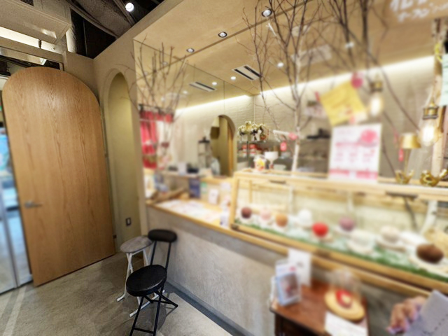 札幌中心部 1階路面約9坪 譲渡金無し テイクアウト店居抜き物件！ : 希少な札幌中心部1階路面店！