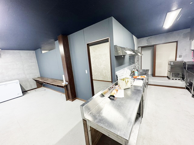 北広島エリア 大型商業施設近くの1階路面15坪 ラーメン店居抜き！ : 北広島エリア1階路面店！