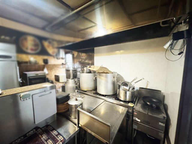 伏古エリア 業種広く相談可能 1階25坪 スープカレー店居抜き！ : 伏古エリアの1階路面店！