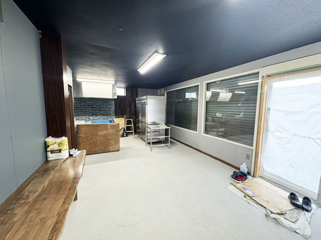 北広島エリア 大型商業施設近くの1階路面15坪 ラーメン店居抜き！ : 北広島エリア1階路面店！