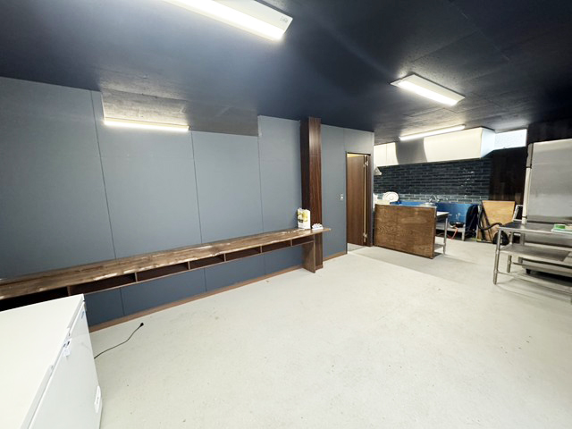 北広島エリア 大型商業施設近くの1階路面15坪 ラーメン店居抜き！ : 北広島エリア1階路面店！